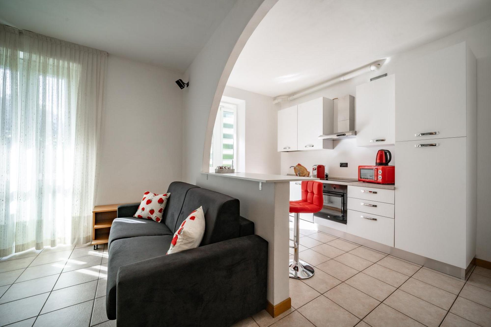 Dolce Teresa Apartment Mandello del Lario Esterno foto